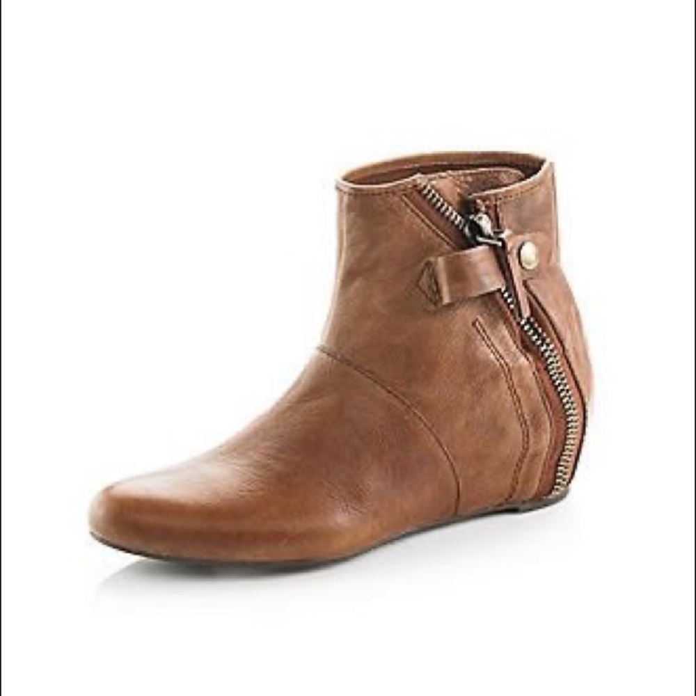 Nine West Vintage “Grates” boots